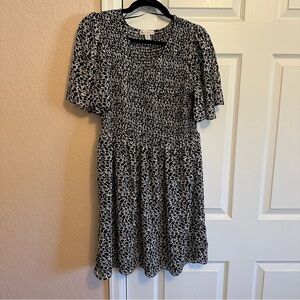 Black and white cap sleeve mini dress, size medium
